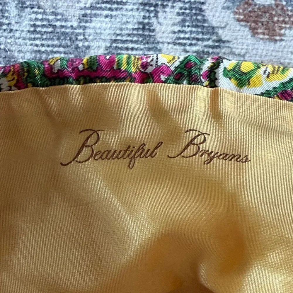 Vintage Beautiful Bryans hosiery bag